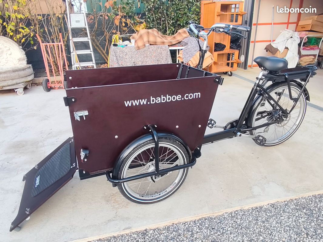 Vélo cargo Big-E : rapide & sûr avec 4 enfants