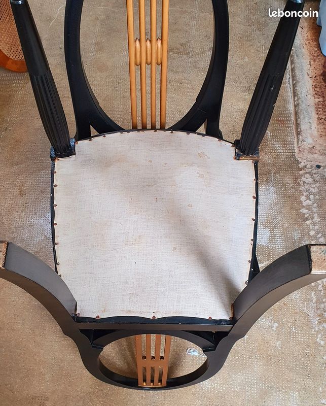 Lot 2 chaises anciennes (image 4)