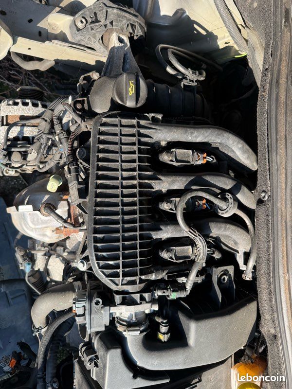 Moteur 1.2 essence puretech HMR hmz 82000 km (image 2)