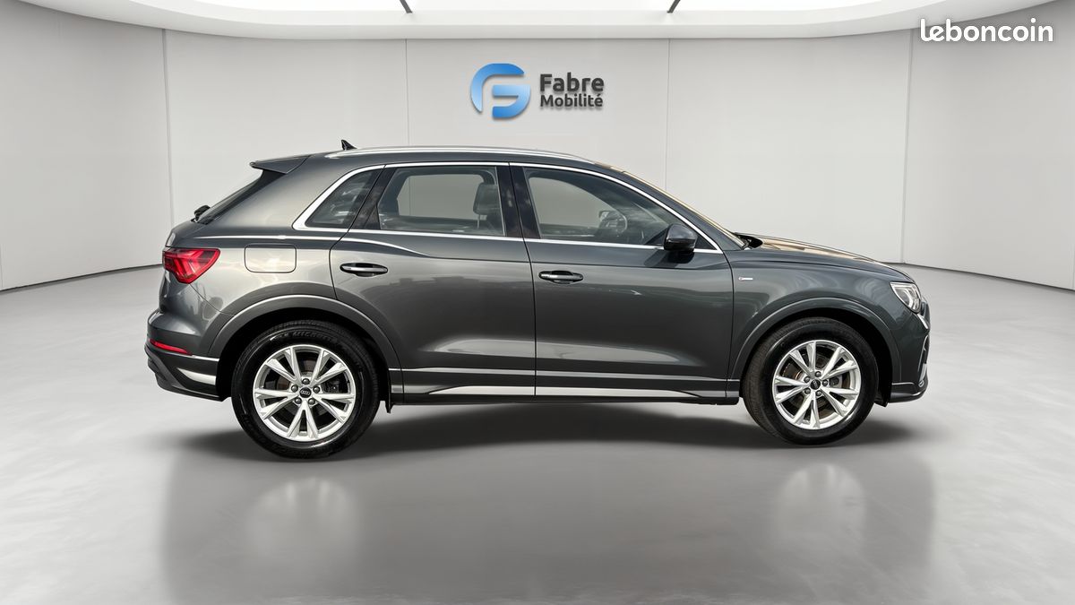 AUDI Q3 TDI 150 ch S tronic 7 S line (image 6)