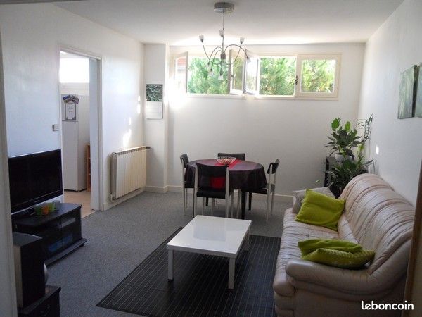 Appartement 3 pièces 53 m² · à Saintes · 53 m² · 580 €/mois