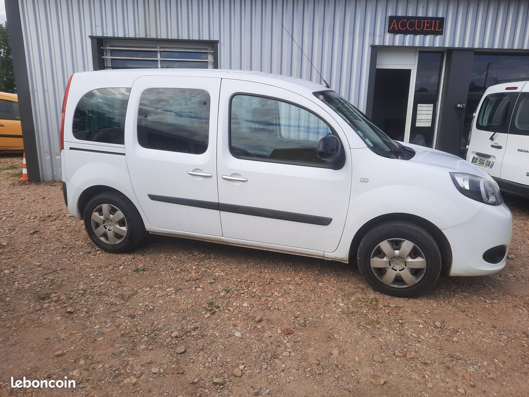 Renault Kangoo 1,5 blue DCI 95cv Trend / Climatisation / hayon / double porte latérale / gtie 6 mois (image 1)