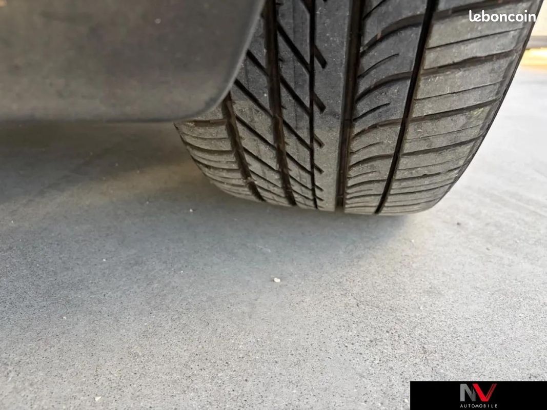 Jaguar E-pace 2.0 D180 180 R-DYNAMIC SE AWD BVA (image 10)