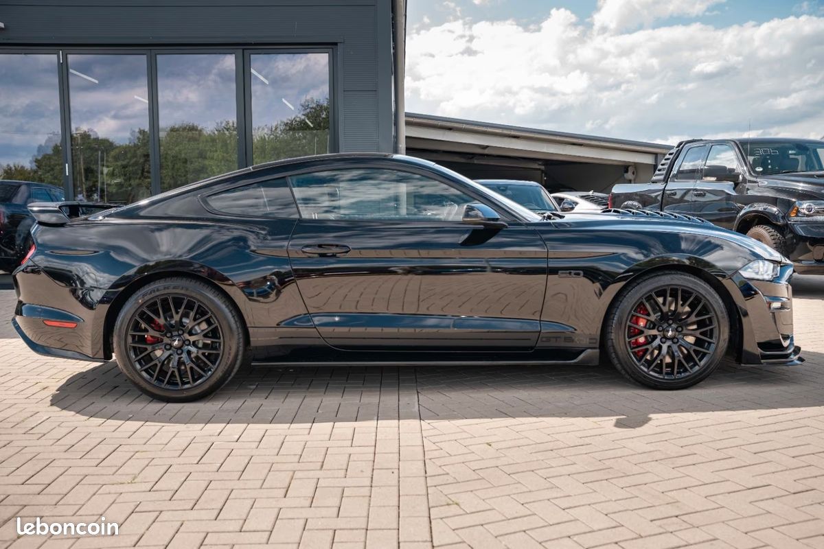 FORD Mustang GT 5.0 V8 450ch Coupé Performance | Launch Control • Différentiel autobloquant • Échappement actif (image 5)