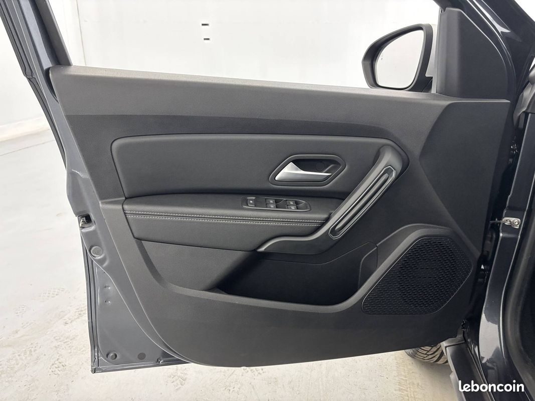 DACIA Duster TCe 130 4x2 Journey (image 11)