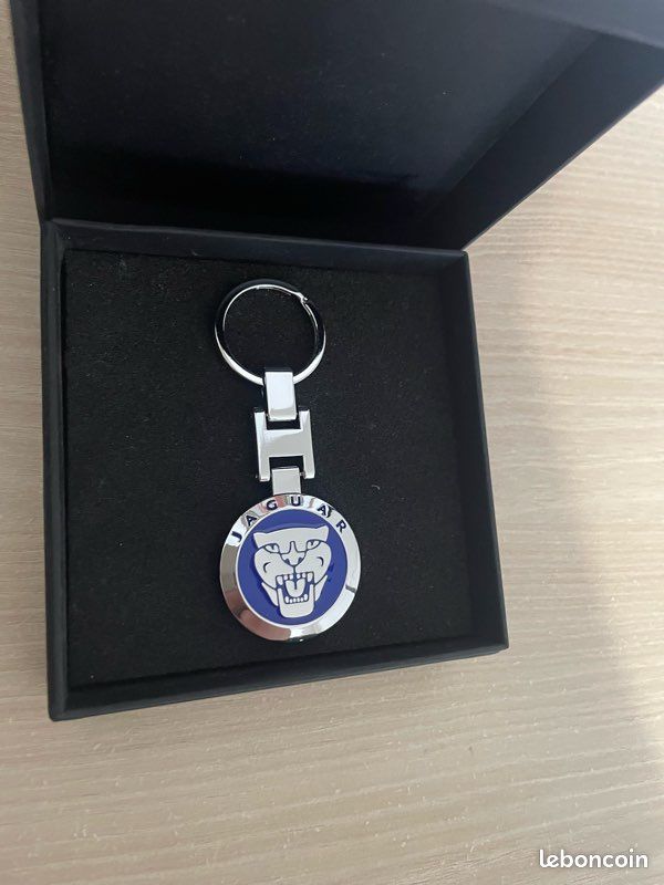 Porte-clé Jaguar bleu réversible neuf avec boîte (image 2)