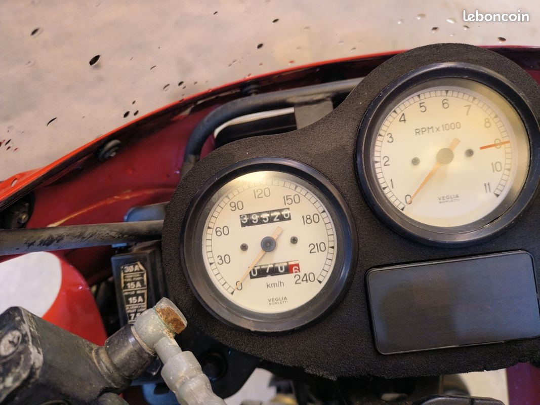 A vendre moto ducati 900 super sport (image 2)