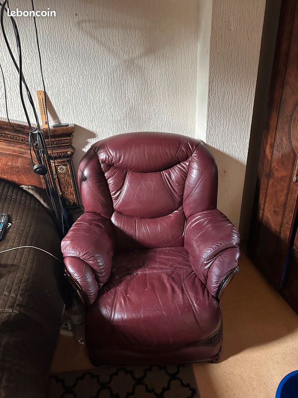 Chambre en entier avec fauteuil (image 8)