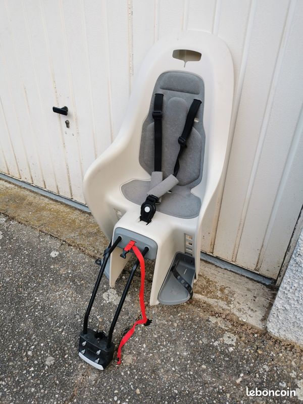 Siège vélo bébé Décathlon 100 – Fixation sur cadre – Très bon état (image 1)