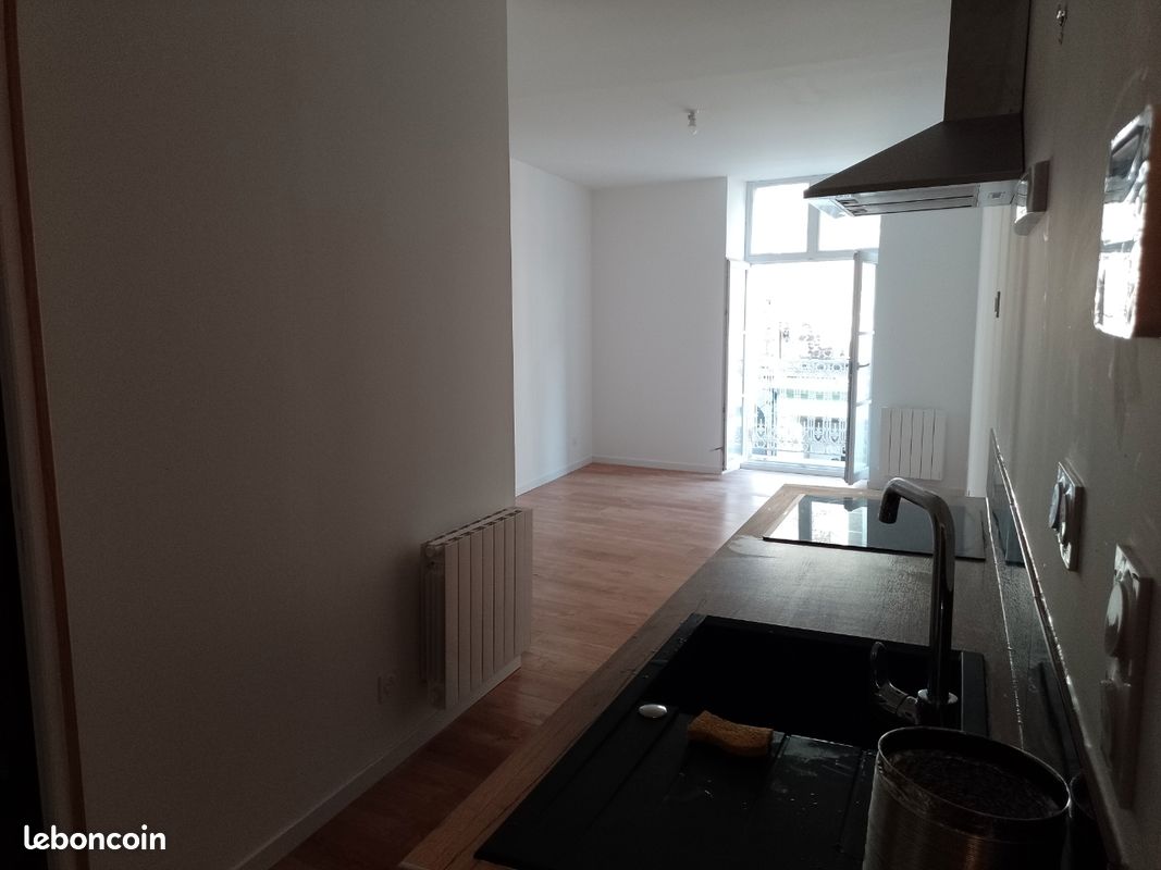 Appartement 1 pièce 28 m² · à Fougères · 28 m² · 400 €/mois