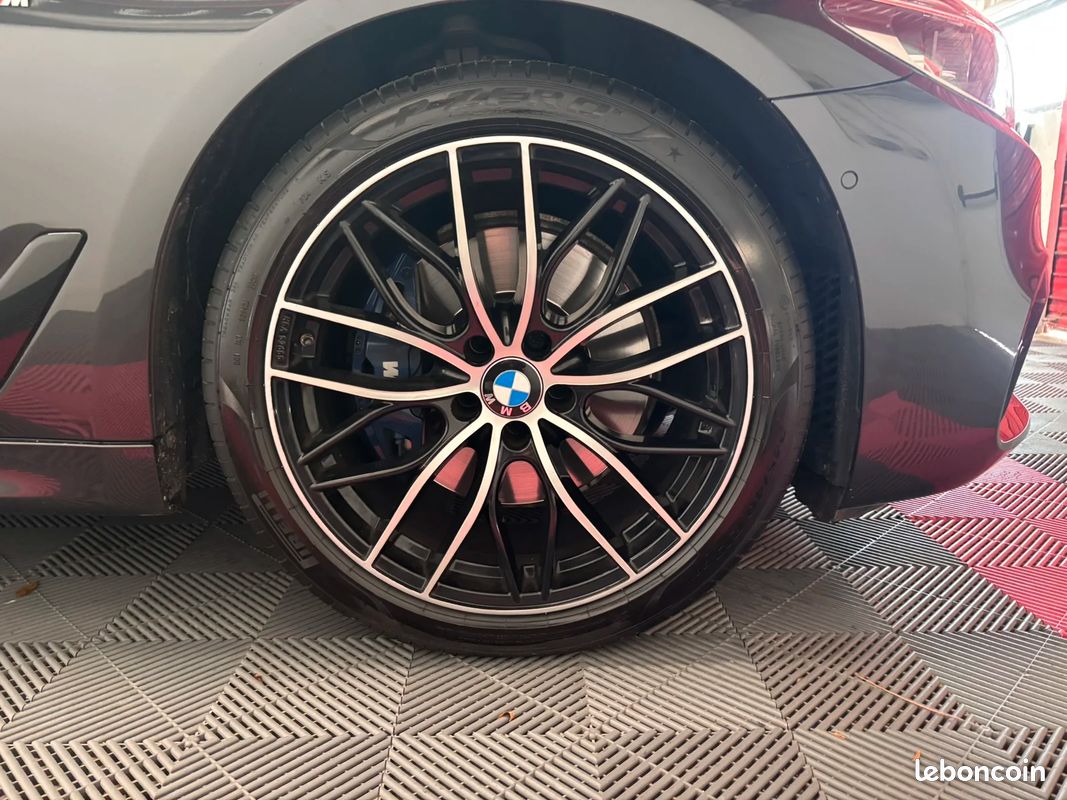 BMW 530d TOURING M SPORT XDRIVE 265 CH BVA8 – TOIT PANORAMIQUE - CAMÉRA 360° - GARANTIE (image 11)
