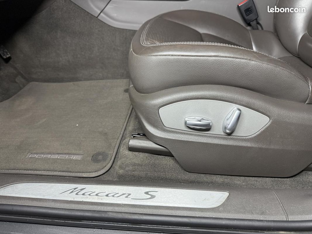 PORSCHE MACAN Porsche S 3.0 V6 258 ch PDK - Cuir expresso, toit ouvrant - Suivi Porsche / garantie (image 25)