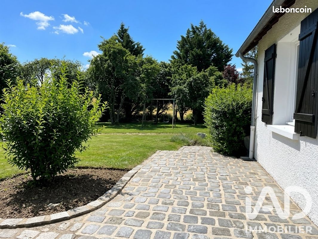 Maison 8 pièces 266 m² · à Saint-Sauveur-Marville · 266 m² · 416 000 €