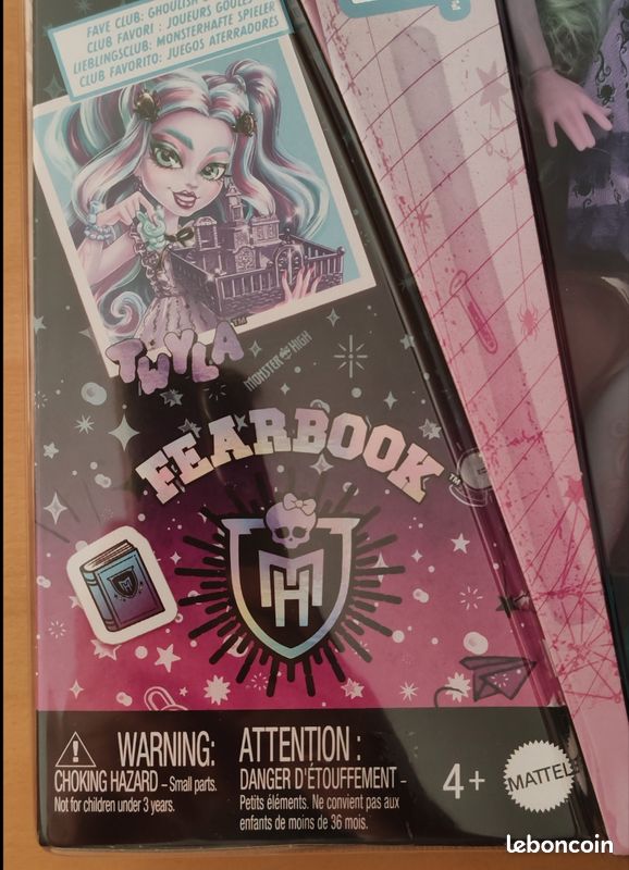 Monster High - Twyla Fearbook (image 5)