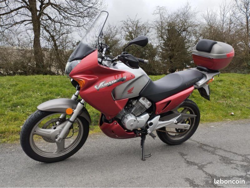 Honda Xlv Varadero 125 (image 1)