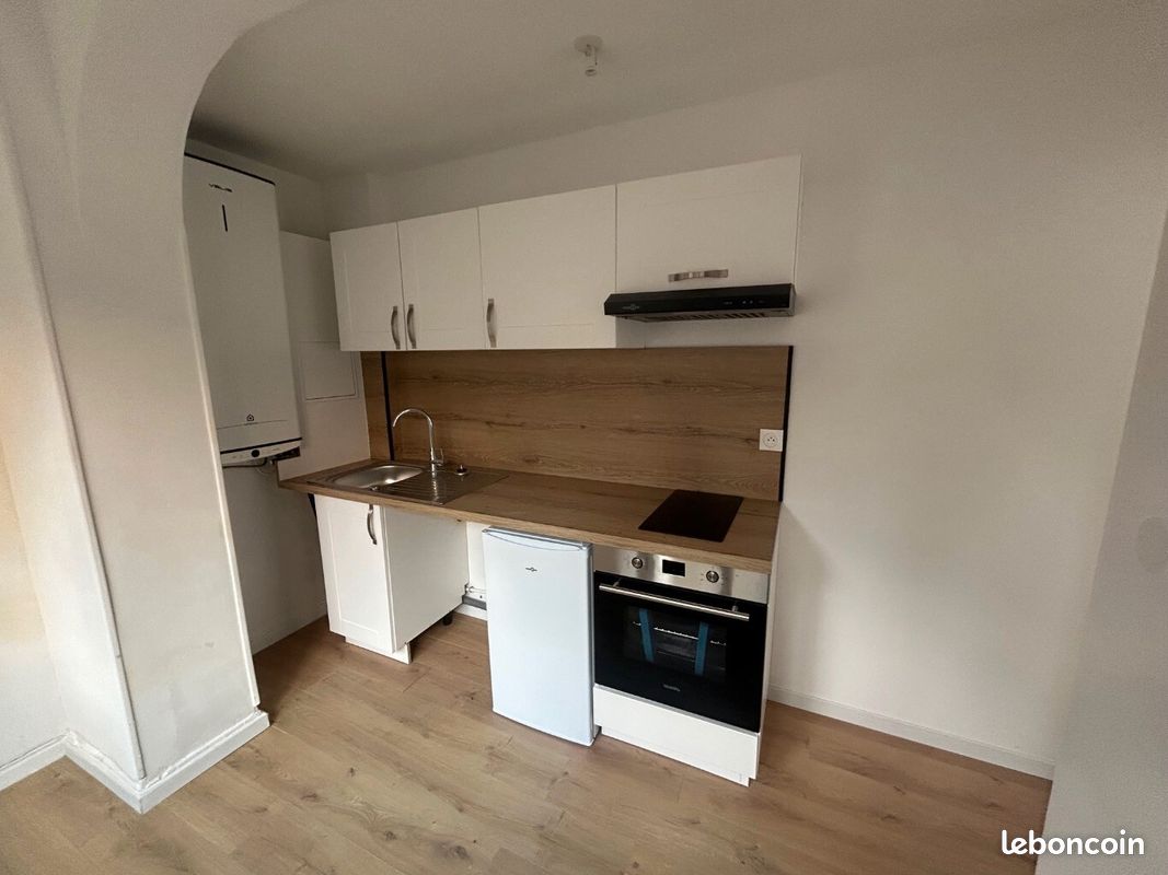 Appartement 1 pièce 26 m² · à Calais · 26 m² · 450 €
