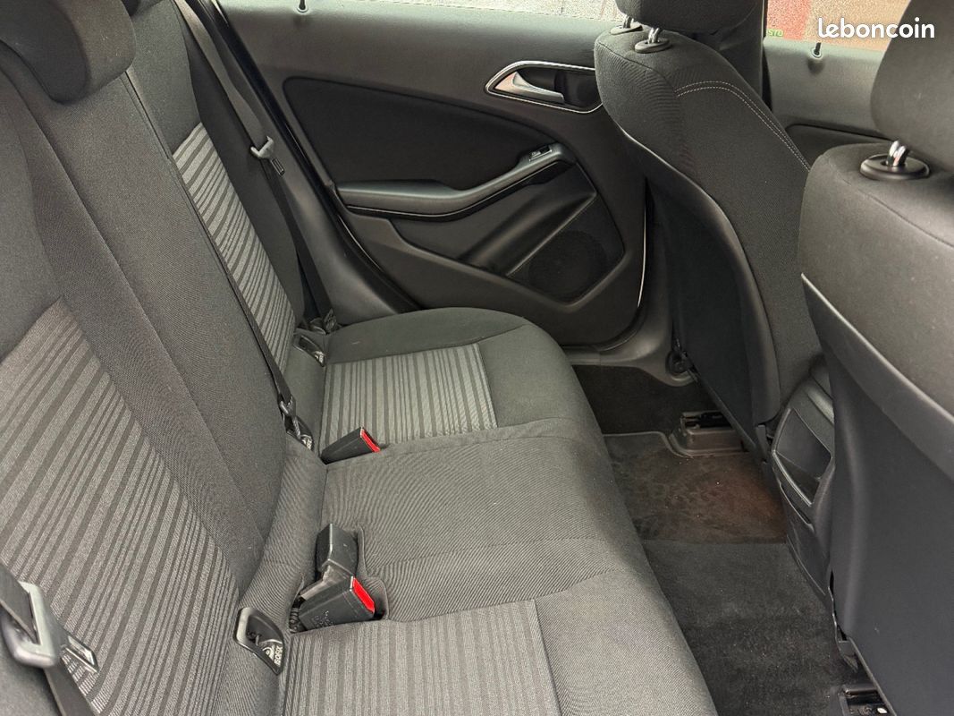 MERCEDES CLASSE A 200 CDI BlueEFFICIENCY Intuition (image 33)