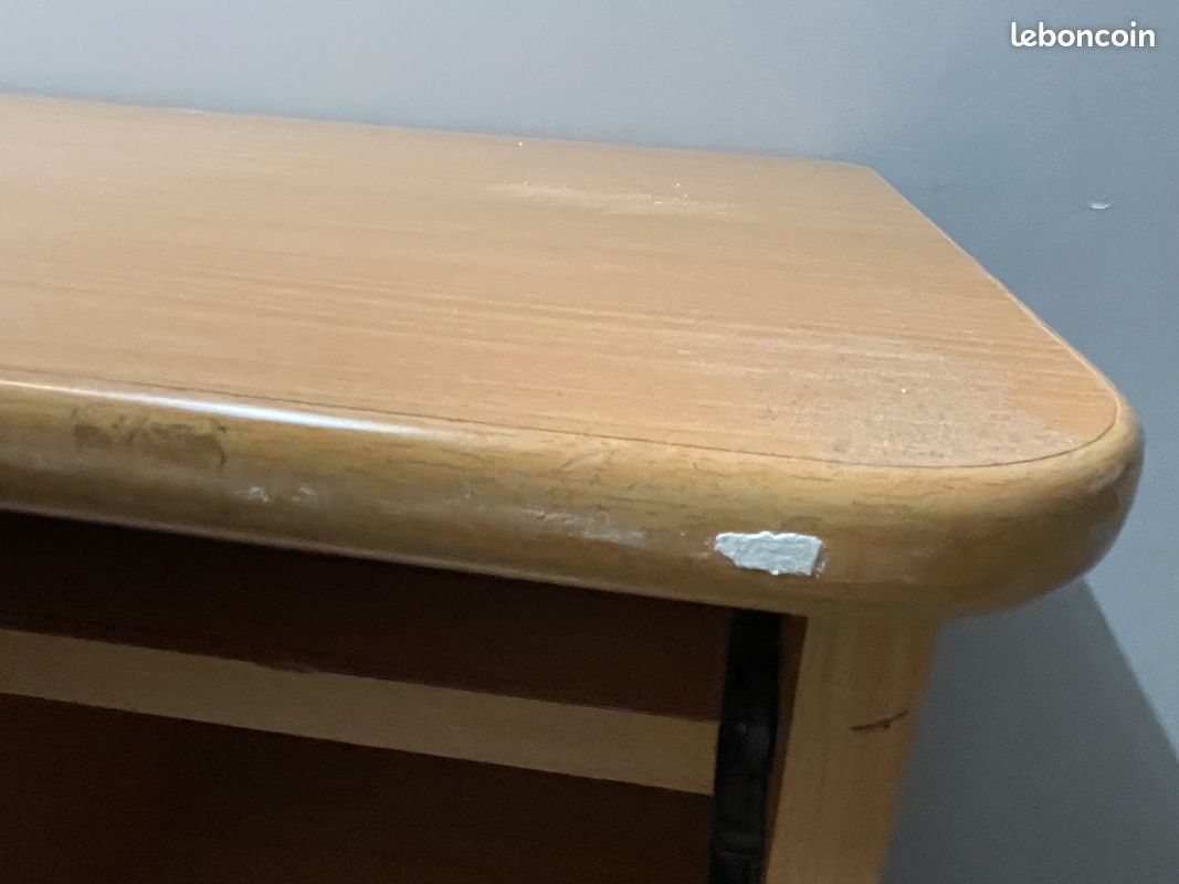 Bureau à roulettes en bois (image 6)
