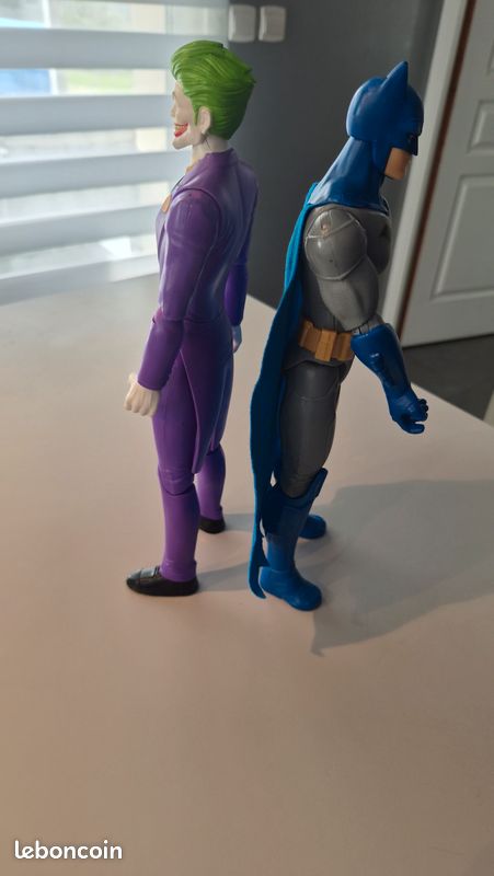 Batman et Joker - Figurines 30 cm (image 3)