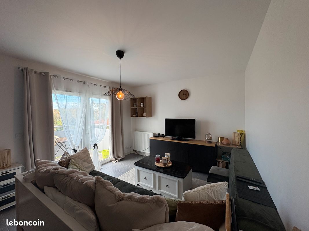 Appartement 2 pièces 40 m² · à Yvrac · 40 m² · 760 €/mois