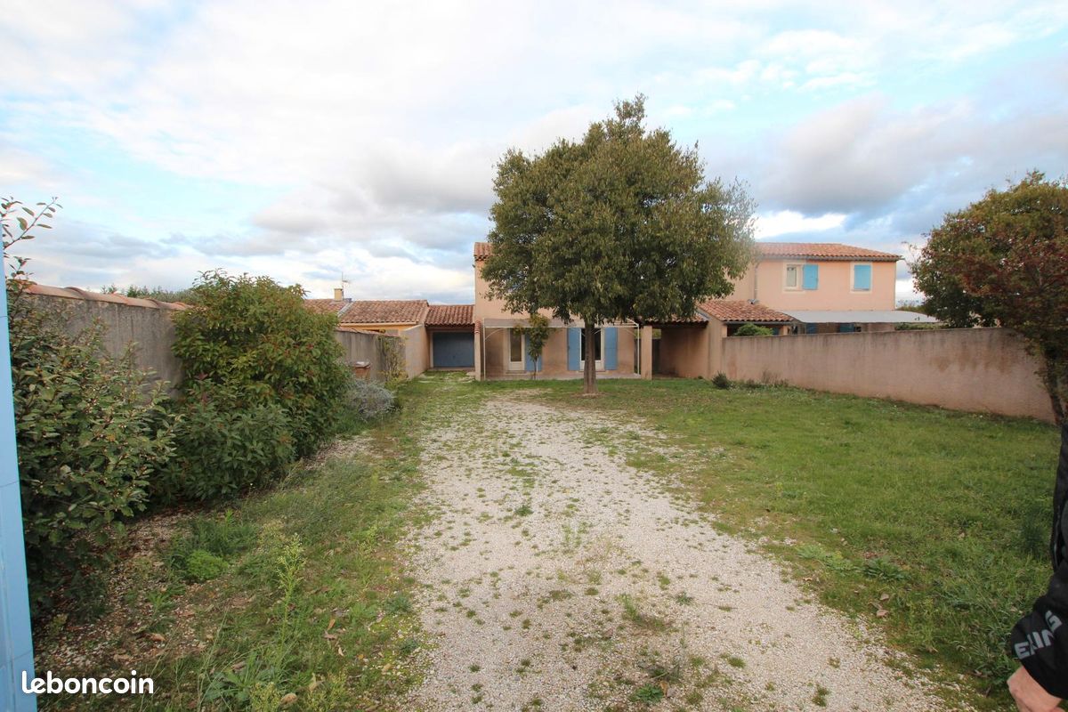 Maison 5 pièces 109 m² · à Robion · 109 m² · 1 281 €/mois