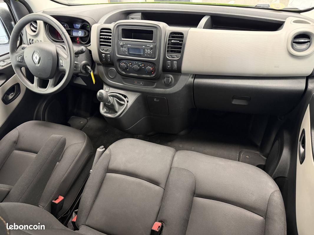 Renault Trafic 4p Combi Zen L1 Energy dCi 125 9 places / À PARTIR DE 302,05 (image 34)