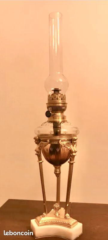 Lampe athénienne en bronze doré et marbre (image 1)