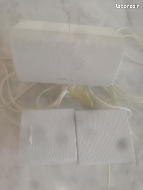 Ensemble Bose Acoustimass Caisson et 2 enceintes Blanches (image 5)