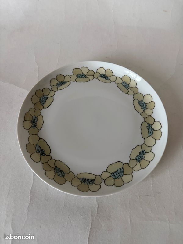 Assiette blanche plate vintage en porcelaine décor floral (image 2)