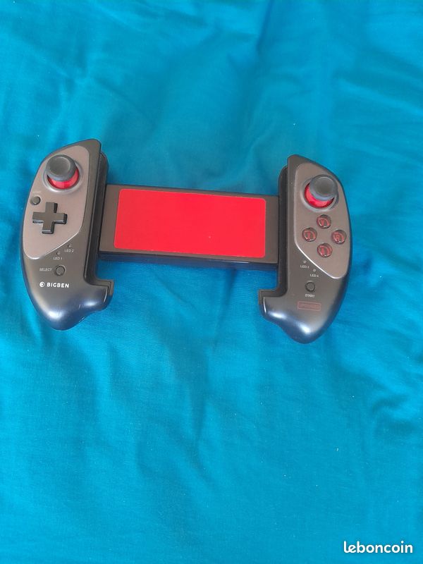Manette de jeu pour smartphone et tablette (image 1)