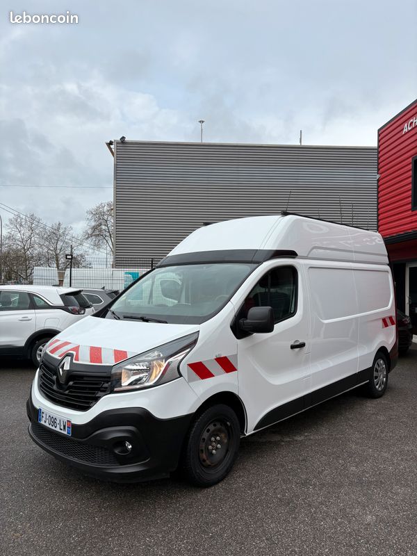 Renault trafic L2H2 dci 125ch grand confort (image 1)