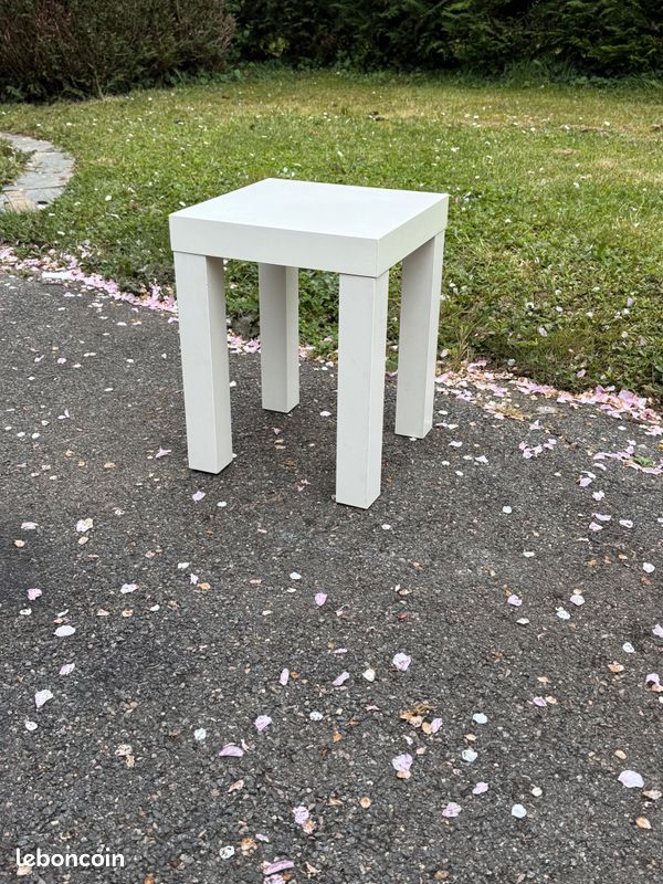 Petite table d'appoint IKEA (image 2)