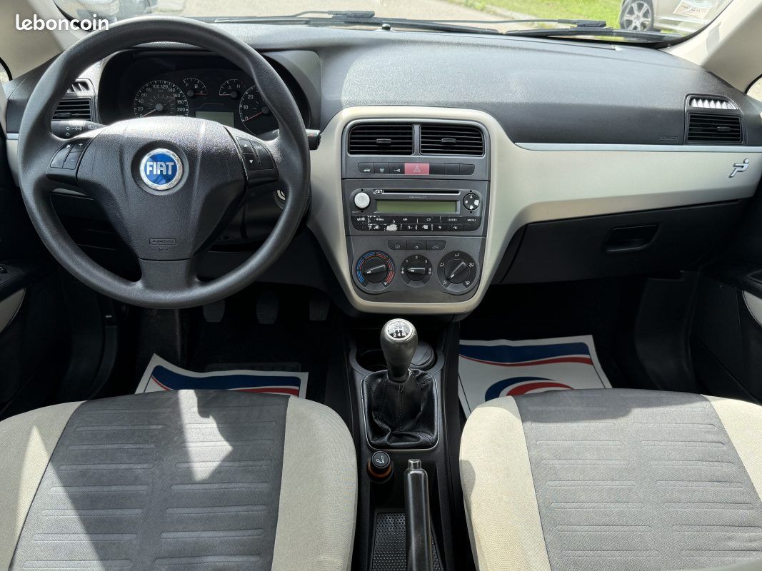 Fiat Grande Punto 1.3 MJT 75ch Active – Clim – Idéal Jeune Permis – Révisée & Garantie 6 mois (image 14)