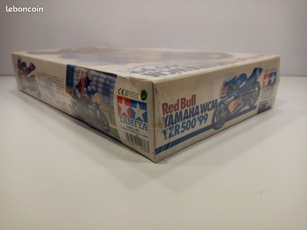 Maqueta Tamiya Yamaha Factory YZR500 ’01 – Tienda de Maquetas Maqueteros