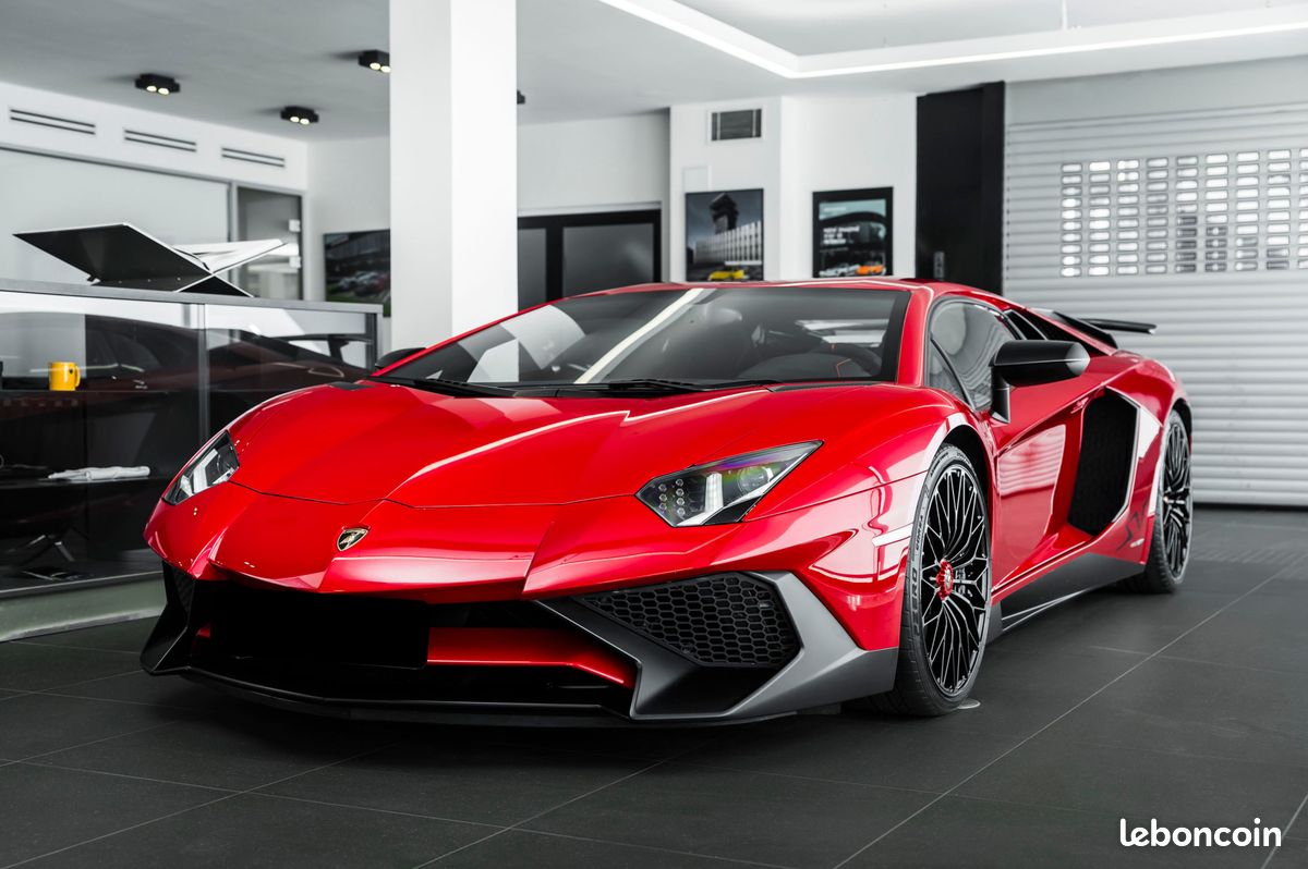 Lamborghini Aventador SV Coupé LP750-4 V12 6.5 750 ch (image 2)