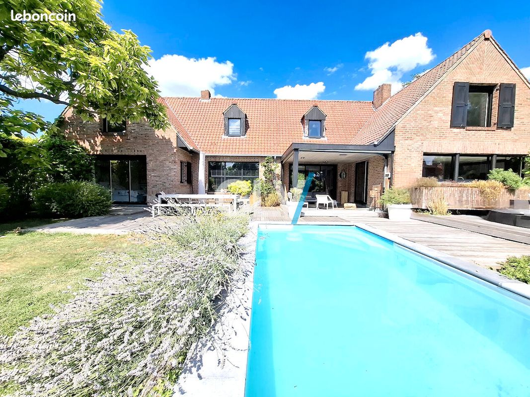 Maison 5 pièces 285 m² · à Gruson · 285 m² · 995 000 €