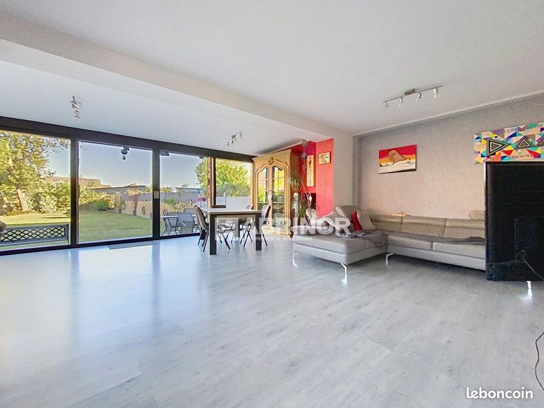 Maison 5 pièces 103 m² · à Tourcoing · 103 m² · 299 999 €
