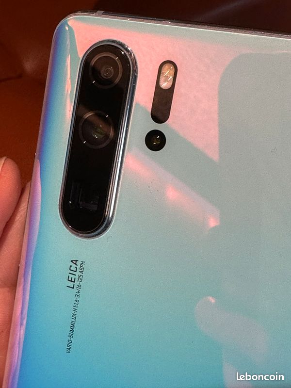 Huawei p30 pro irisé (image 3)