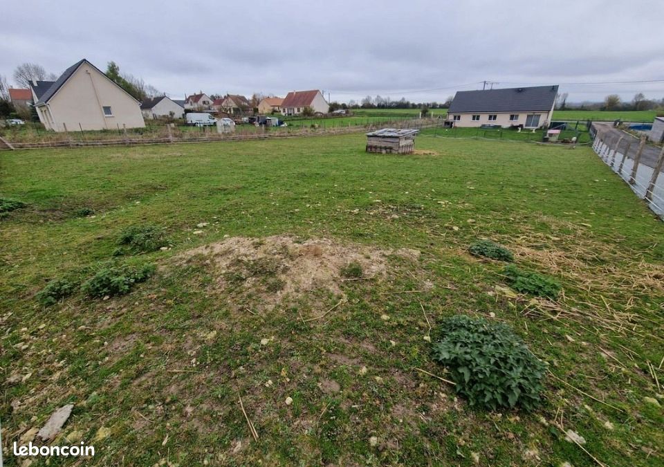 Terrain 1254 m² · à Sommery · 37 000 €