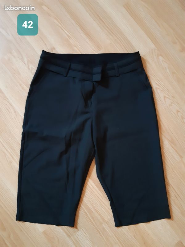 Pantacourt/bermuda femme taille 42 , 4 euros l'un (image 5)