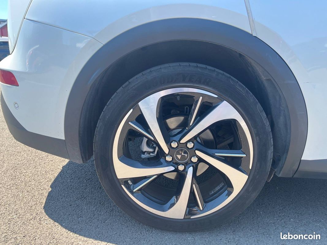 DS DS7 Crossback BlueHDi 130 EAT8 Rivoli (image 17)