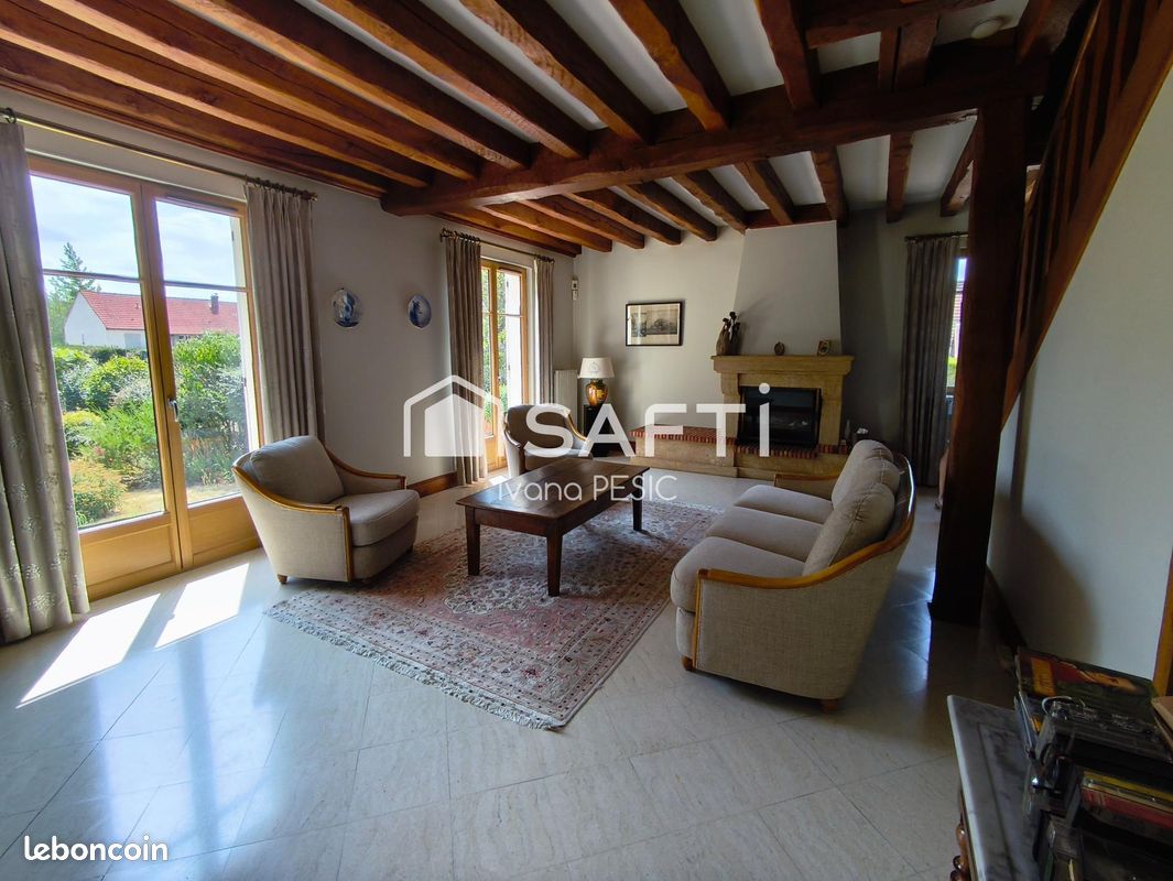 Maison 7 pièces 157 m² · à Donnery · 157 m² · 359 900 €