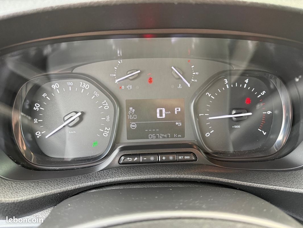 Opel VIVARO FG L2 STANDARD 2.0 D 180CH CABINE APPROFONDIE FIXE PACK BUSINESS BVA8 (image 17)
