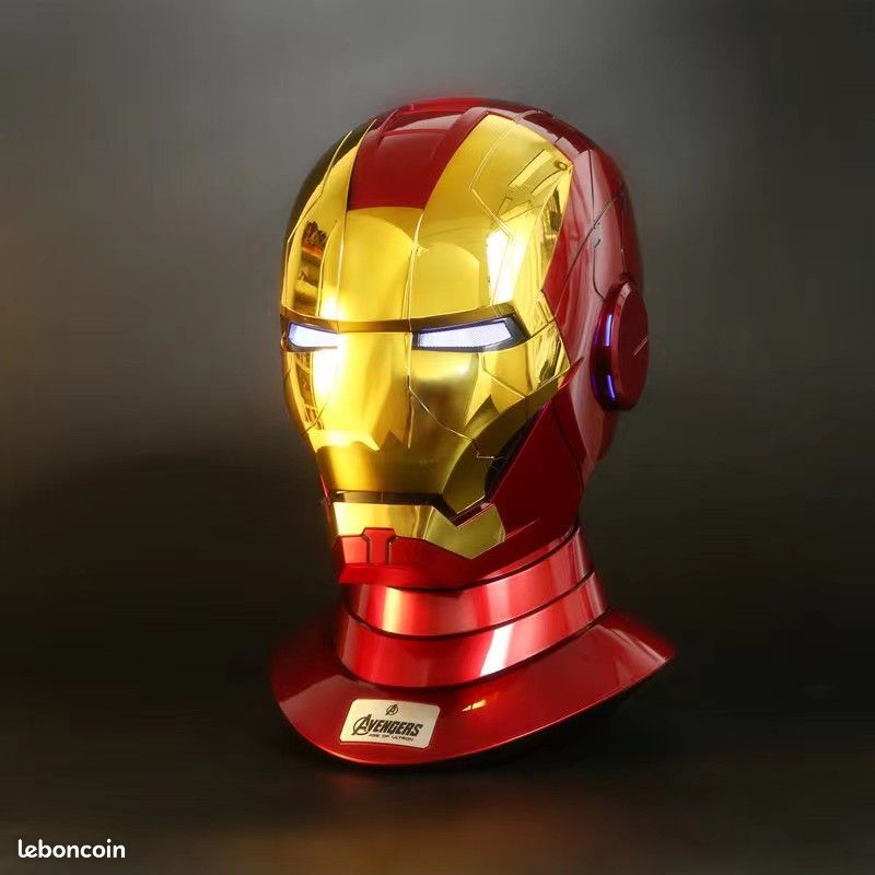 Base et Casque Control Automatique Iron Man (Ensemble) (image 1)