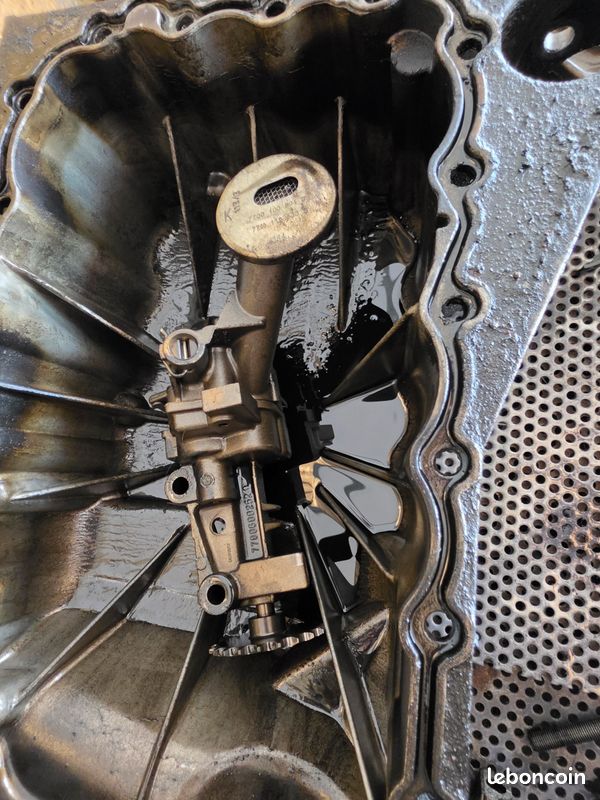 Pompe a huile renault (image 3)