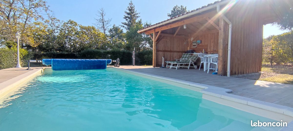 Maison 6 pièces 148 m² - Aubeterre-sur-Dronne 16390 (image principale 1)