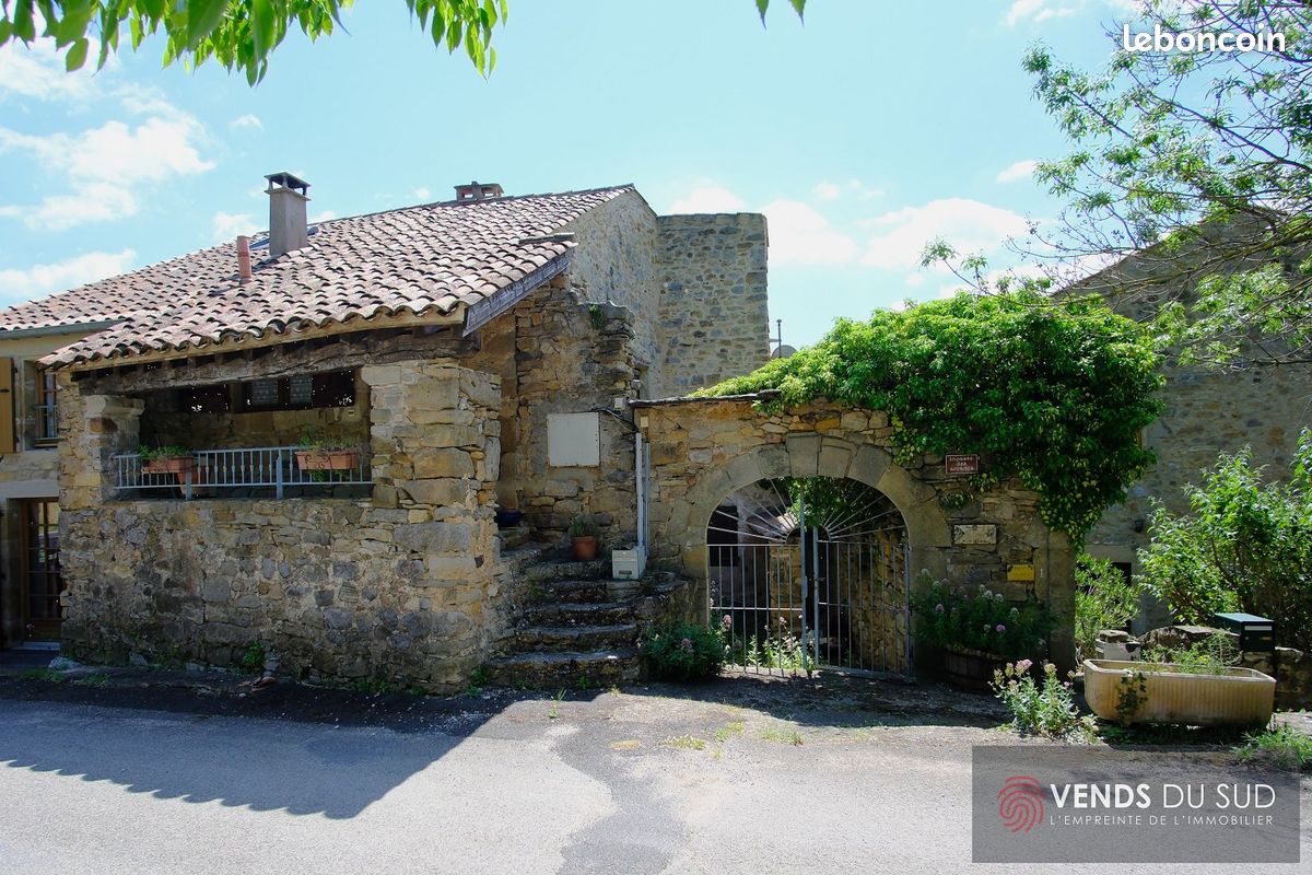 Maison 6 pièces 134 m² · à Lunas-les-Châteaux · 134 m² · 160 000 €