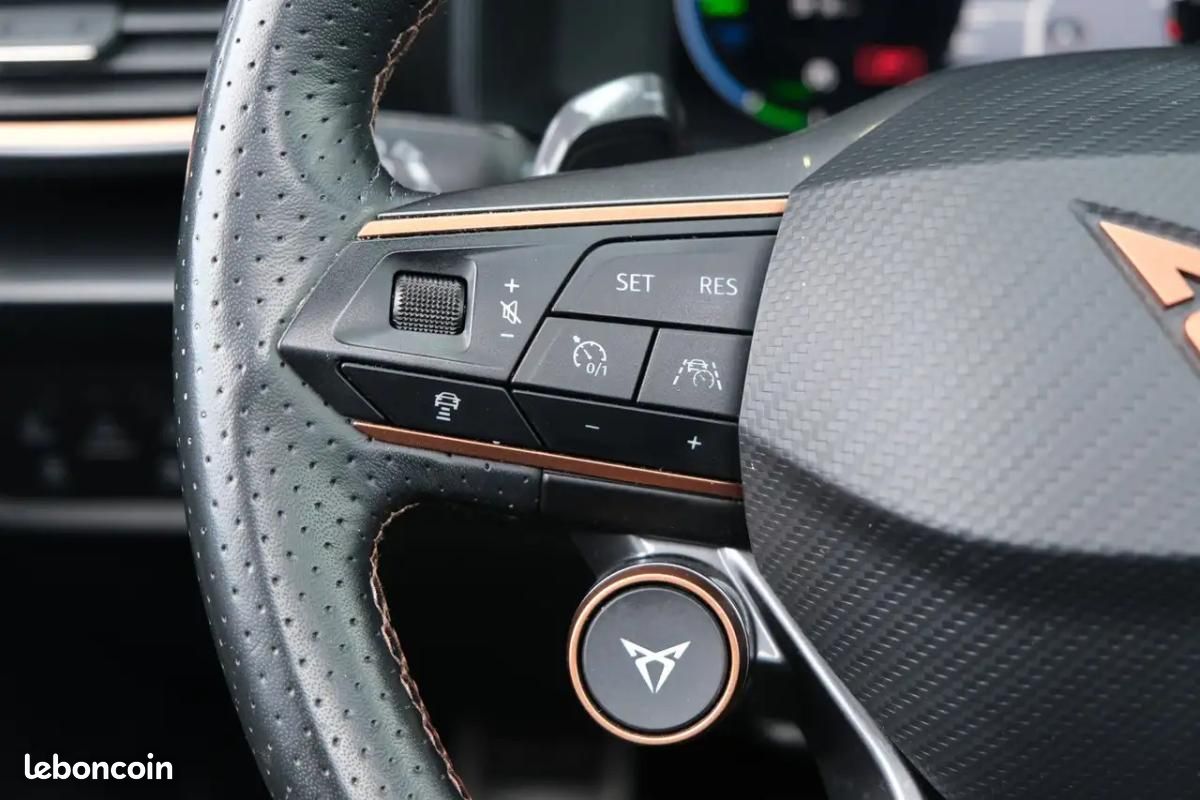 Cupra Leon SPORTSTOURER 1.4 E-HYBRID VZ 245PK PANORAMIQUE SUPERSPORT 245 CH AVANT BVA - CAMÉRA D'... (image 19)