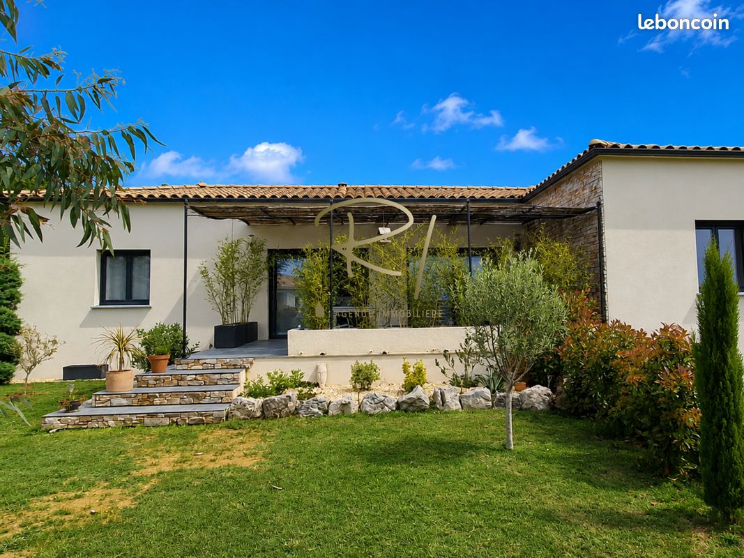 Maison 4 pièces 106 m² · à Vagnas · 106 m² · 350 000 €