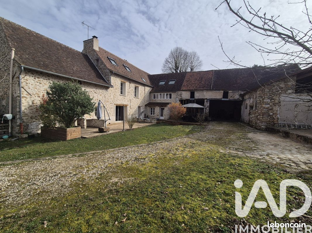 Maison 7 pièces 340 m² · à La Ferté-sous-Jouarre · 340 m² · 495 000 €